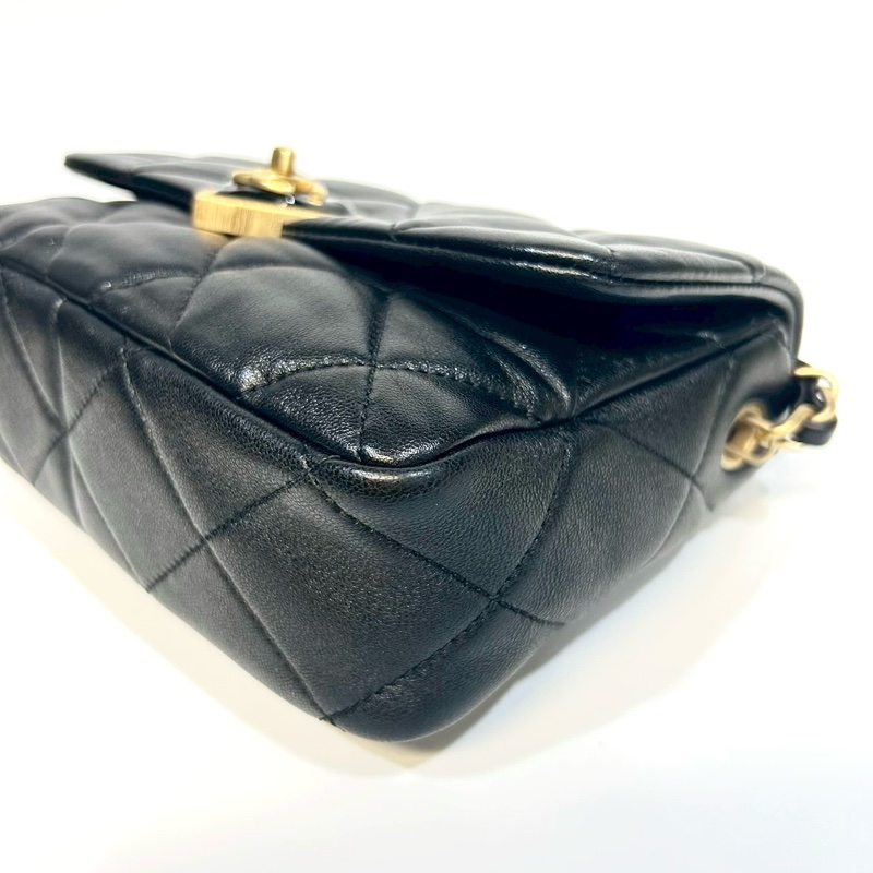CHANEL黑金羊皮愛心琺琅釦Flap bag AS3986-8