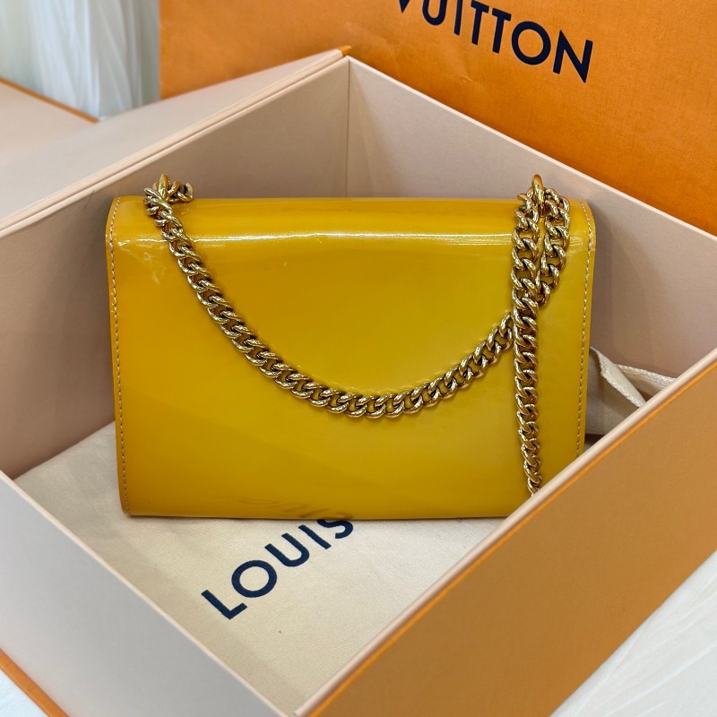 LV chain louise大logo黃色漆皮鏈條包肩背包斜背包-5