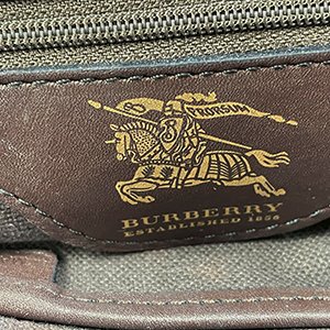 【B0434】BURBERRY駝色 PVC 戰馬格紋直立托特包-8