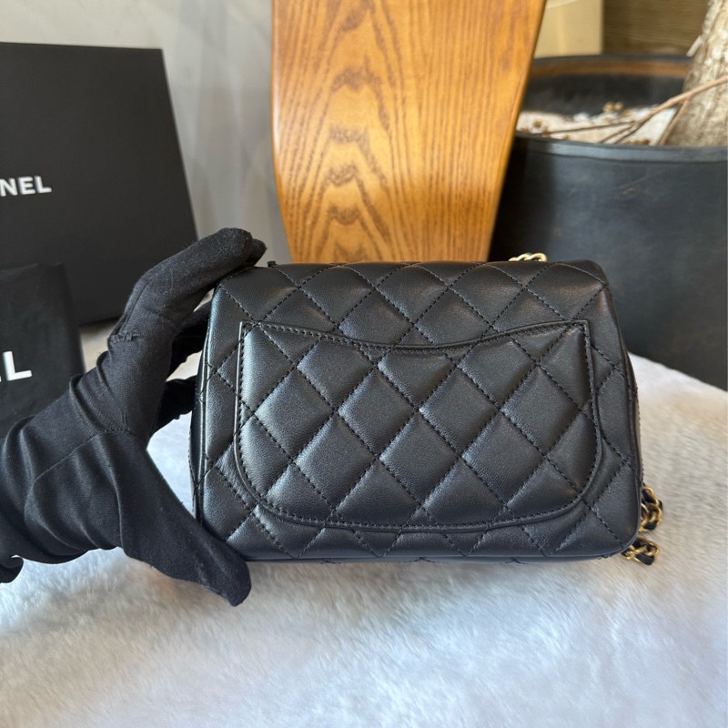 菱格紋小羊皮口蓋金球方胖包(黑色)-3