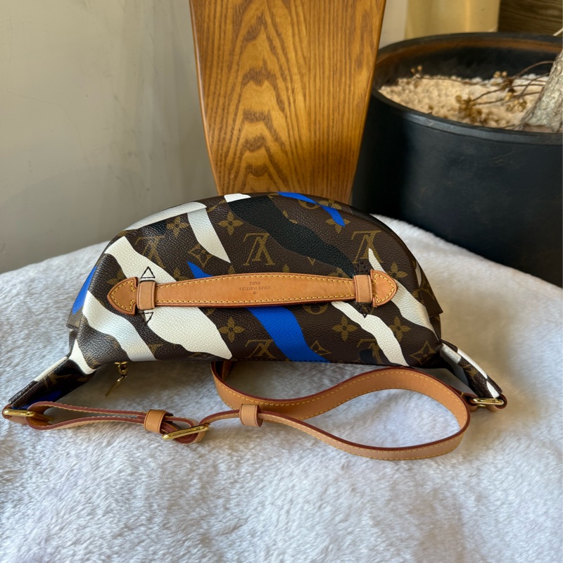 *限定款* Monogram 英雄聯盟聯名款腰包 M45106-1