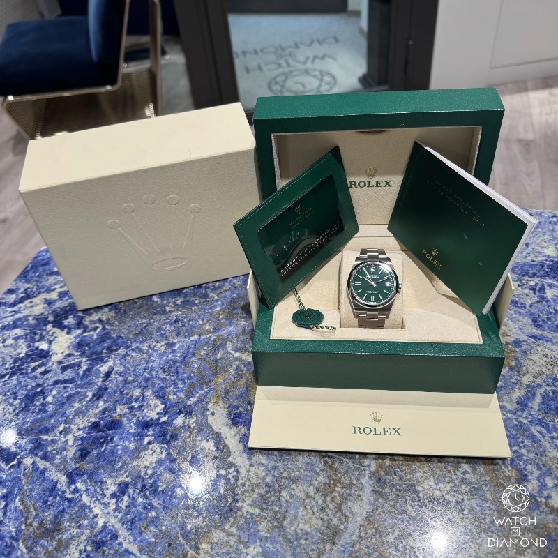 全新 Rolex Oyster Perpetual 41 REF. 124300-1