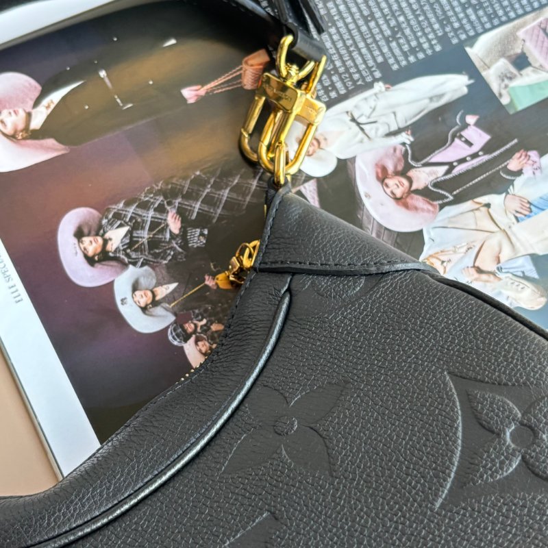 ::LOUIS VUITTON:: LV M46002 Bagatelle黑色壓花紋手提兩用肩背包 腋下半月包-11