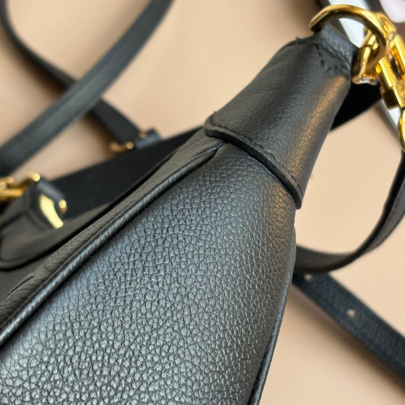 ::LOUIS VUITTON:: LV M46002 Bagatelle黑色壓花紋手提兩用肩背包 腋下半月包-37