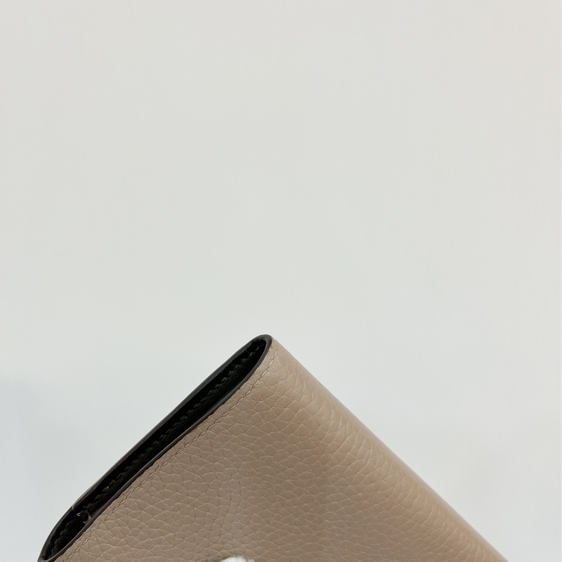 莉亞精品♡ LV m62159 中夾奶茶 九新美夾-8