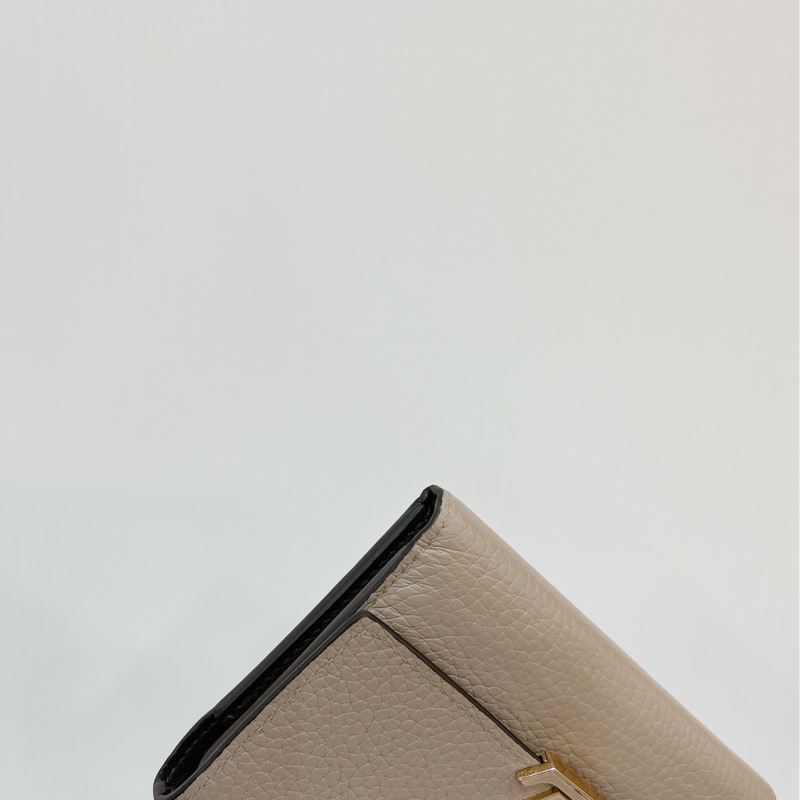 莉亞精品♡ LV m62159 中夾奶茶 九新美夾-9
