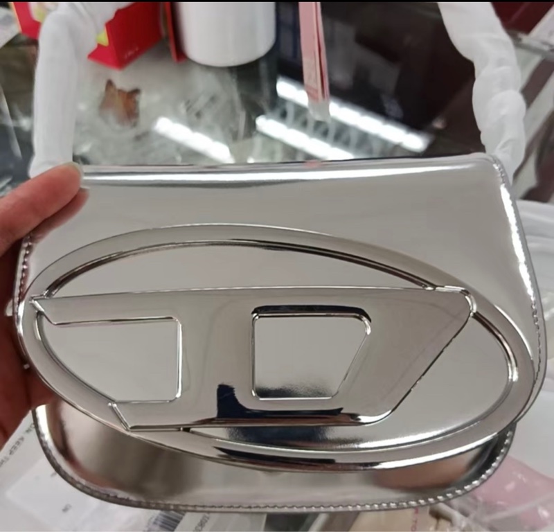 Diesel 手提包 銀色-0