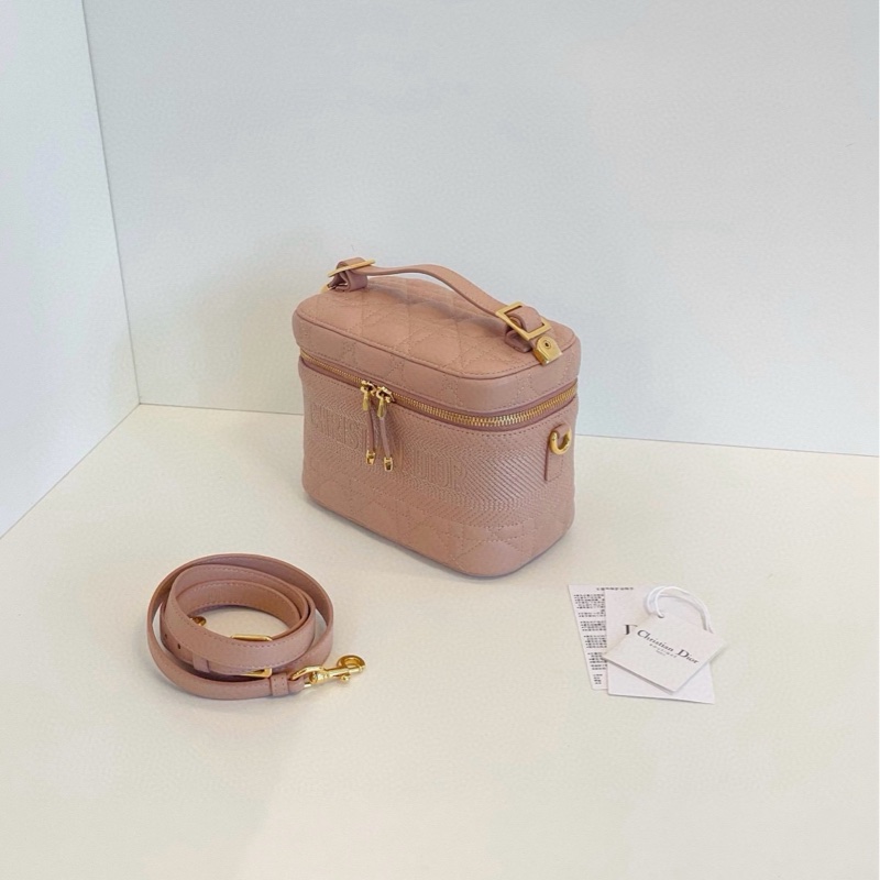 Dior 迪奧 Vanity 藕粉色 化妝包 小號 約19*18.5*14.5 經典藤格紋帶子母logo 粉色系金扣-2