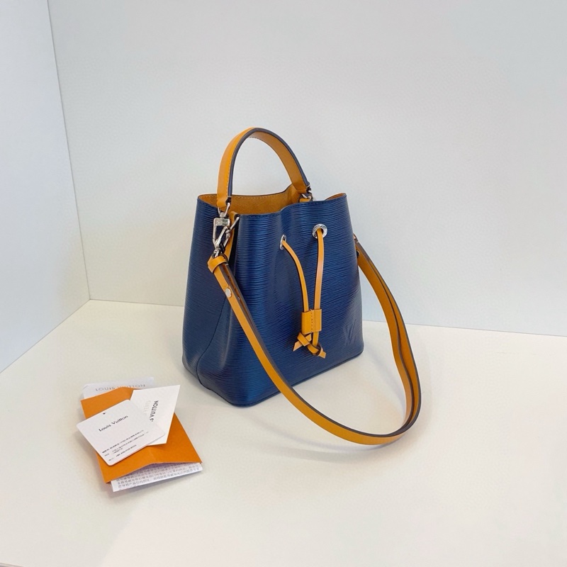 LV 路易威登 Neonoe bb 藍黃拼色 epi 水波紋 芯片款 尺寸約20x20x13-4