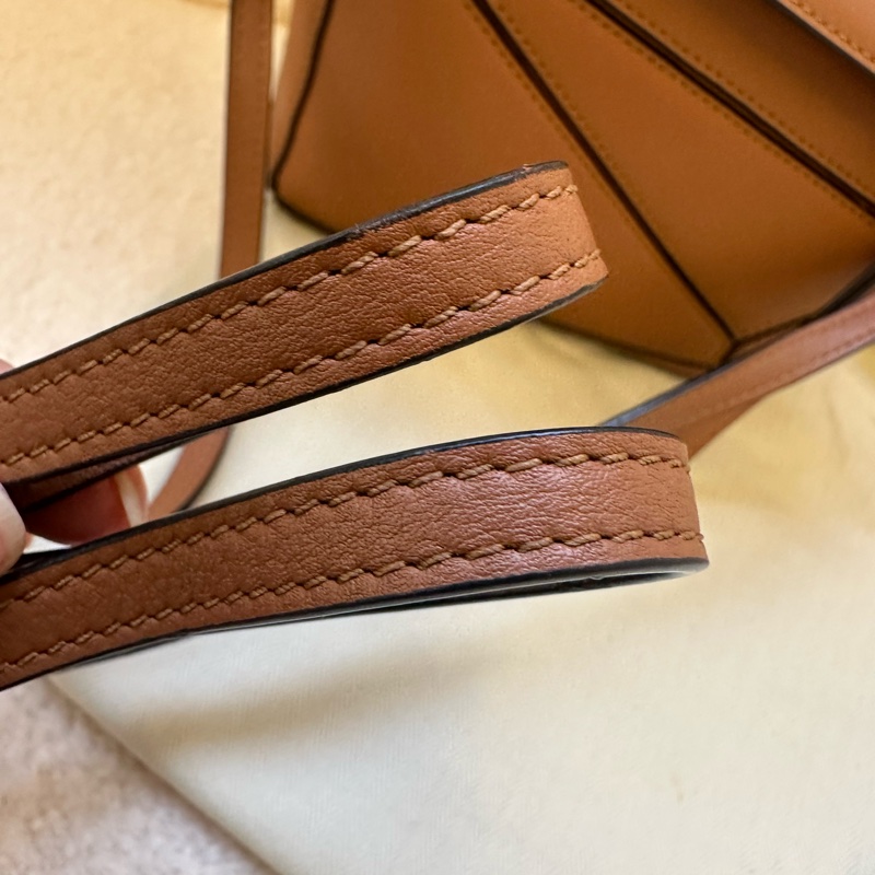 Loewe羅意威PuZzle mini幾何包， 焦糖色牛皮-7