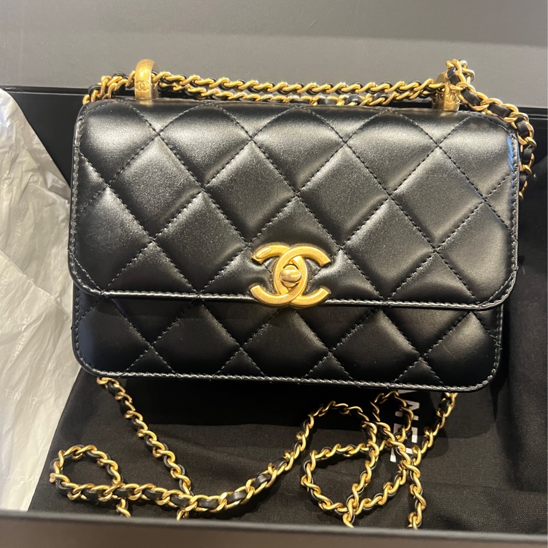 Chanel 黑金牛雙金球-9