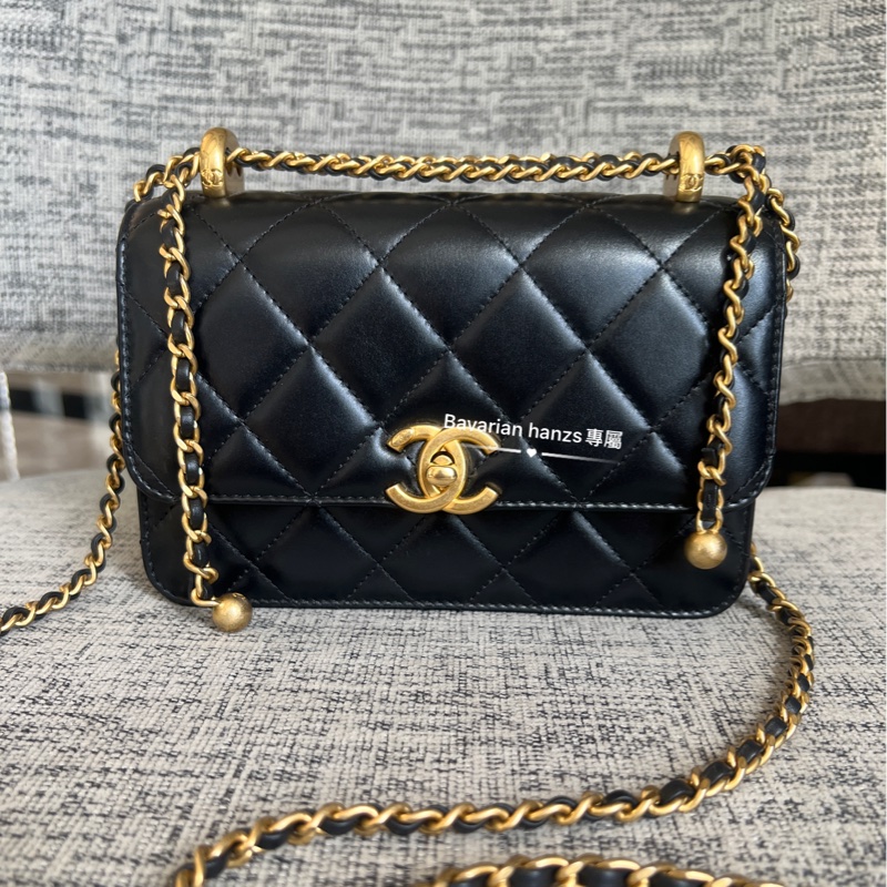Chanel 黑金牛雙金球-30
