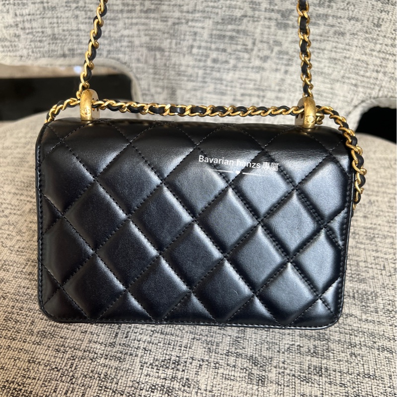 Chanel 黑金牛雙金球-32
