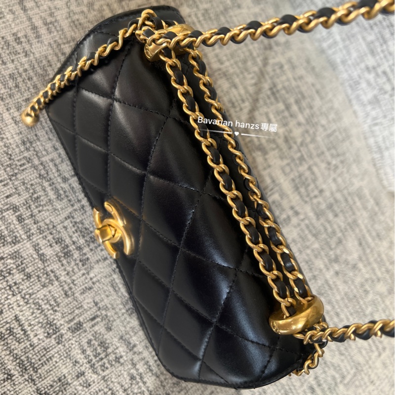 Chanel 黑金牛雙金球-33