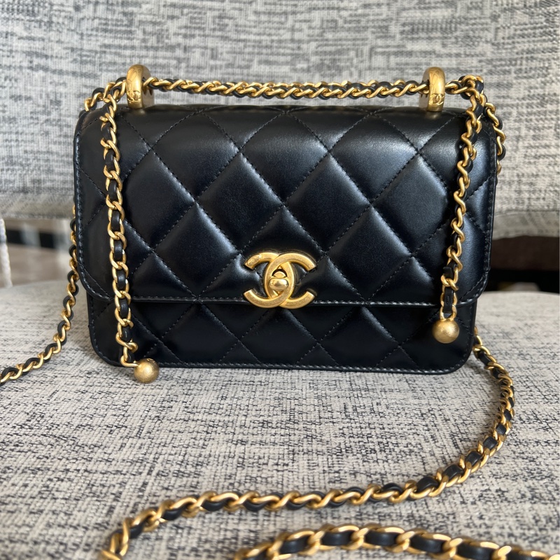 Chanel 黑金牛雙金球-41