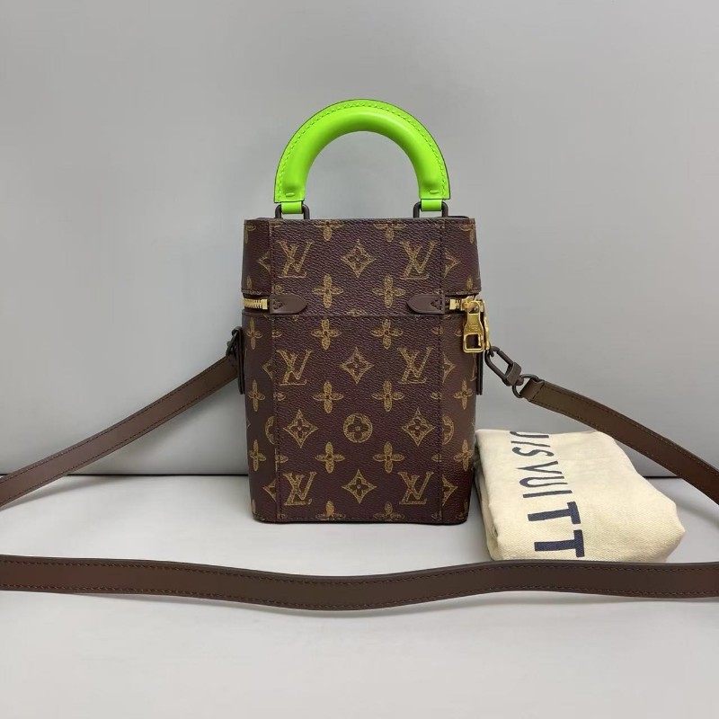 LV路易威登 N7老花限量秀款行李箱盒子包 斜背包-1