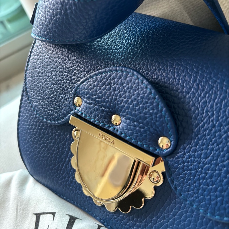 Furla 藍色牛皮小包（可肩背/斜側背）-14