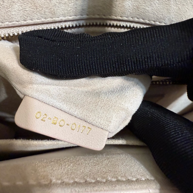 出清 Dior Addict 淡粉色羊皮金扣鏈條包-12