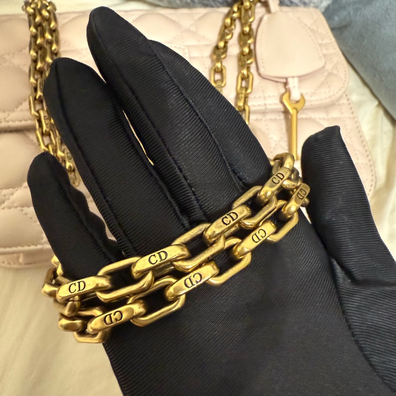 出清 Dior Addict 淡粉色羊皮金扣鏈條包-14