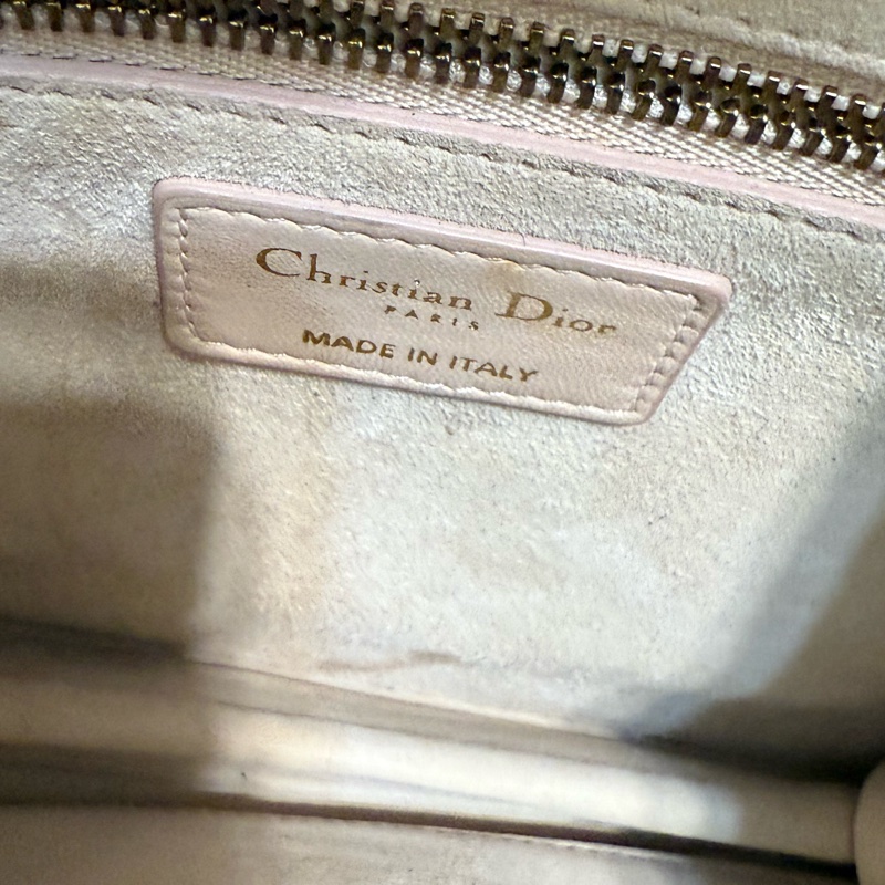 出清 Dior Addict 淡粉色羊皮金扣鏈條包-20