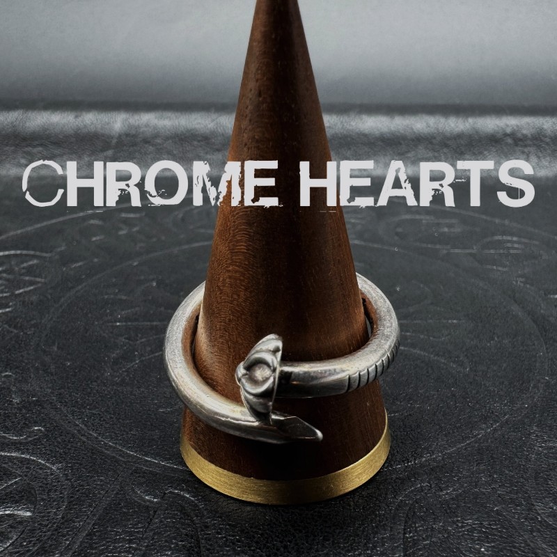 Chrome Hearts克羅心圓頭十字花釘子戒指
手寸美碼9.5 港碼21-0
