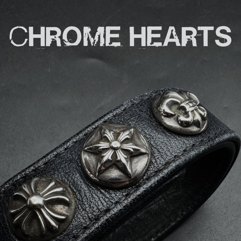 ChromeHearts克羅心黑色三元素皮手環
經典款
男女皆可駕馭-1