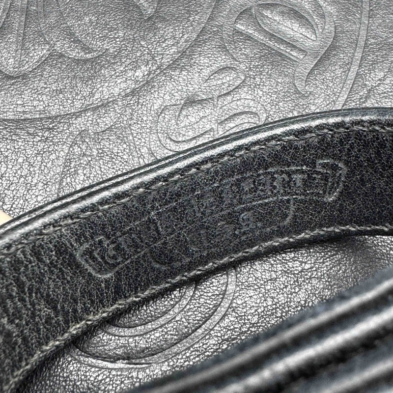 ChromeHearts克羅心黑色三元素皮手環
經典款
男女皆可駕馭-5