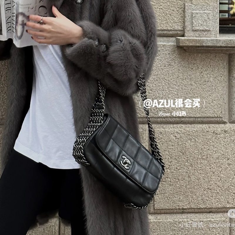 時髦精來襲😎Chanel黑銀多鏈條冰格腋下包手提包🧊-3