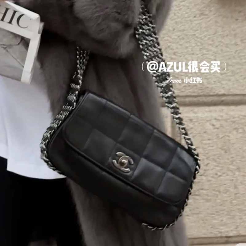 時髦精來襲😎Chanel黑銀多鏈條冰格腋下包手提包🧊-4
