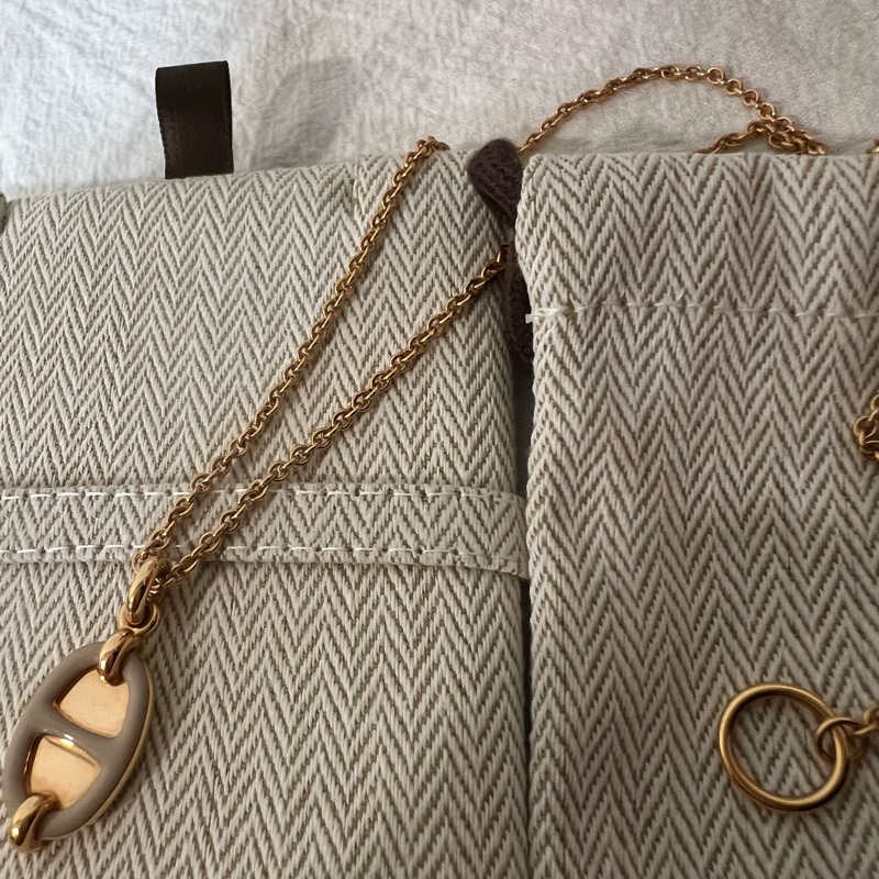 ෆ Hermes 豬鼻子項鍊 溫柔米色 奶茶色🈶購證-9