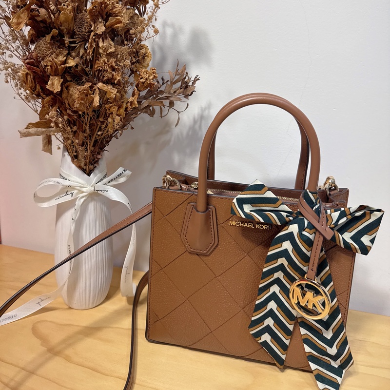 Michael Kors mercer三層手提斜背包-0