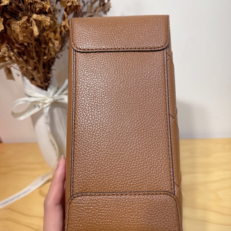 Michael Kors mercer三層手提斜背包-4