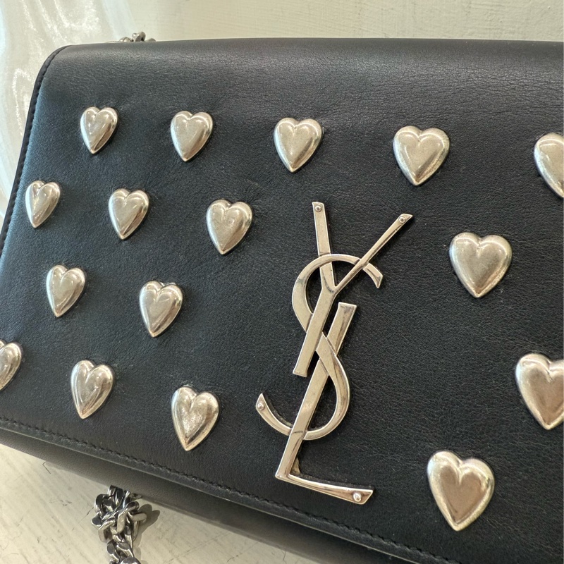 YSL 愛心鉚釘鏈條包-2