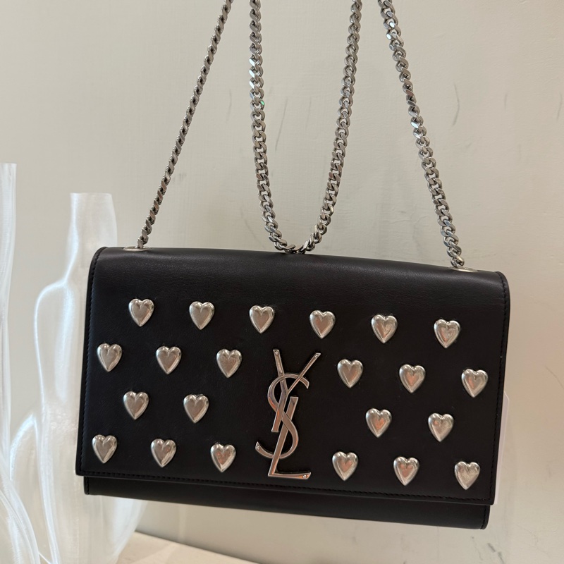 YSL 愛心鉚釘鏈條包-10