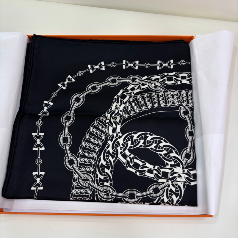 HERMES 愛馬仕《連鎖反應》 絲巾 方巾 90*90cm 100%桑蠶絲 全新-1