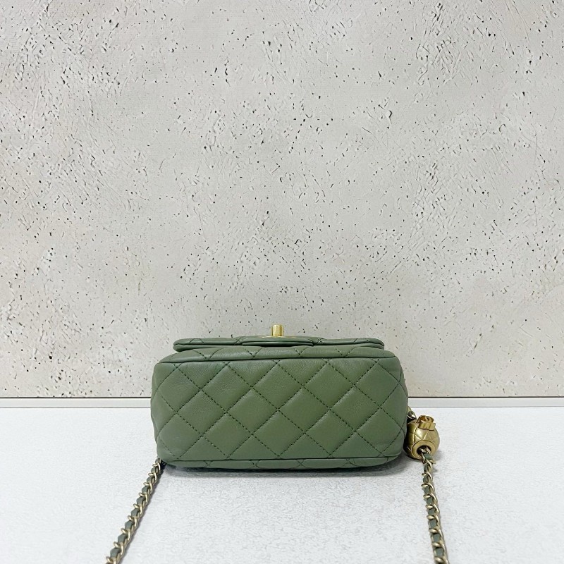 Chanel mini-4