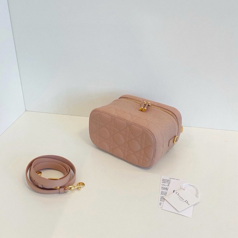Dior Vanity-4