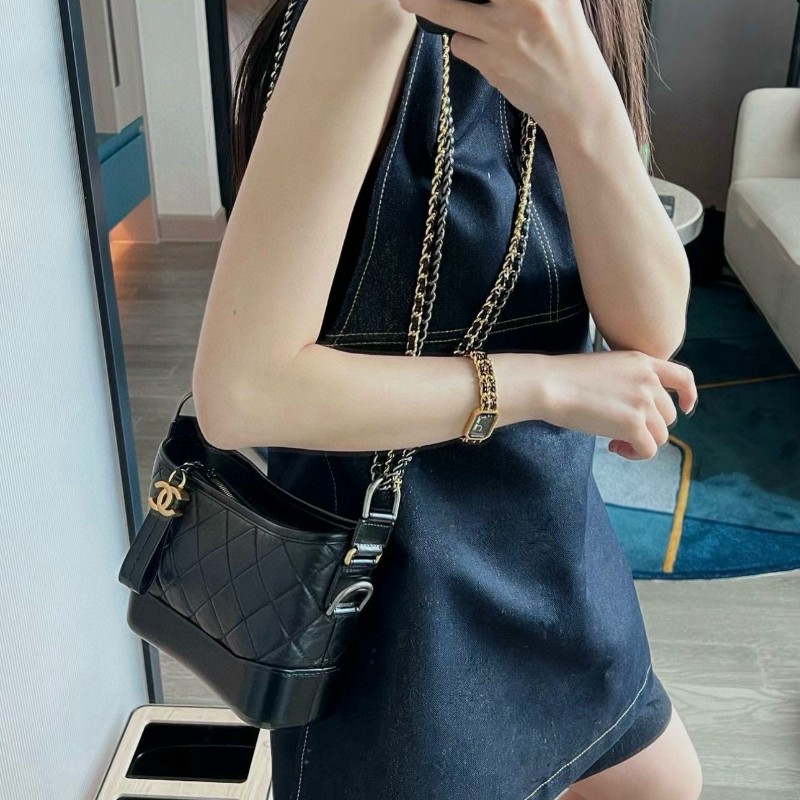 Chanel 黑金流浪包 小號-8