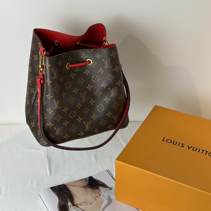 LOUIS VUITTON Neonoe水桶包 - MM紅-7