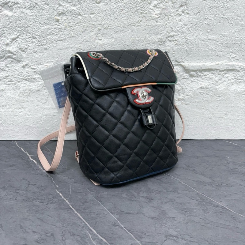 Chanel香奈兒 三拼色薩爾茨堡雙肩包 23開 自重輕 尺寸約20×24×14-1
