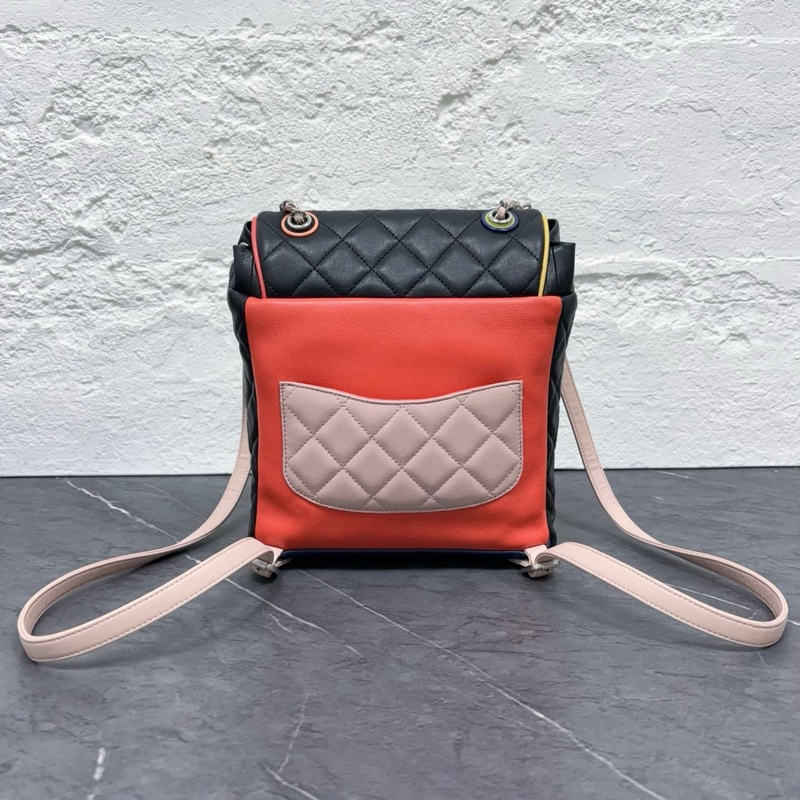 Chanel香奈兒 三拼色薩爾茨堡雙肩包 23開 自重輕 尺寸約20×24×14-3
