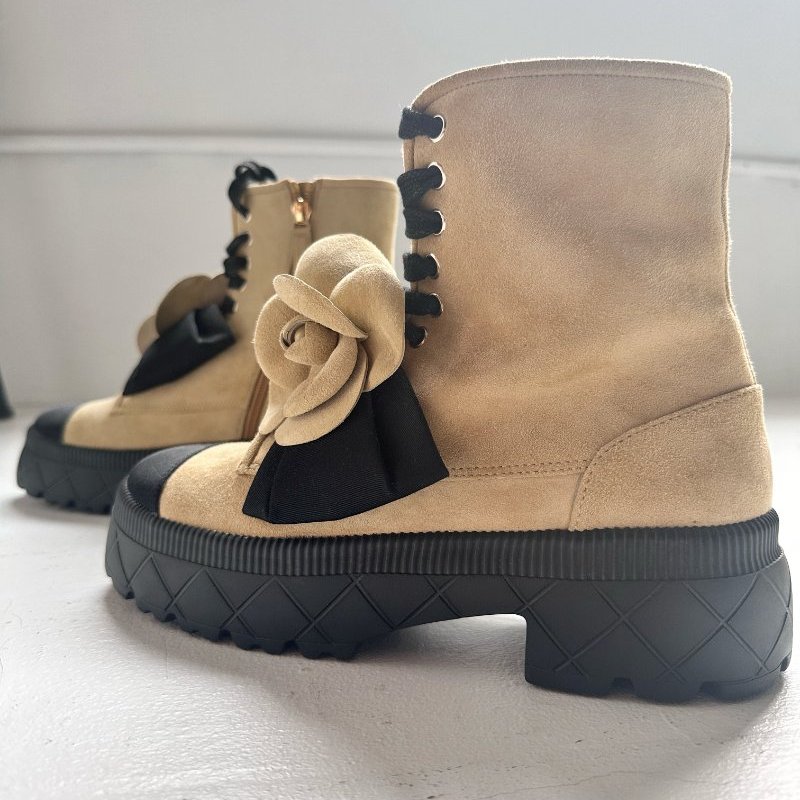 Chanel 山茶花蝴蝶結 軍靴 卡其全新 可拆 山茶花-13