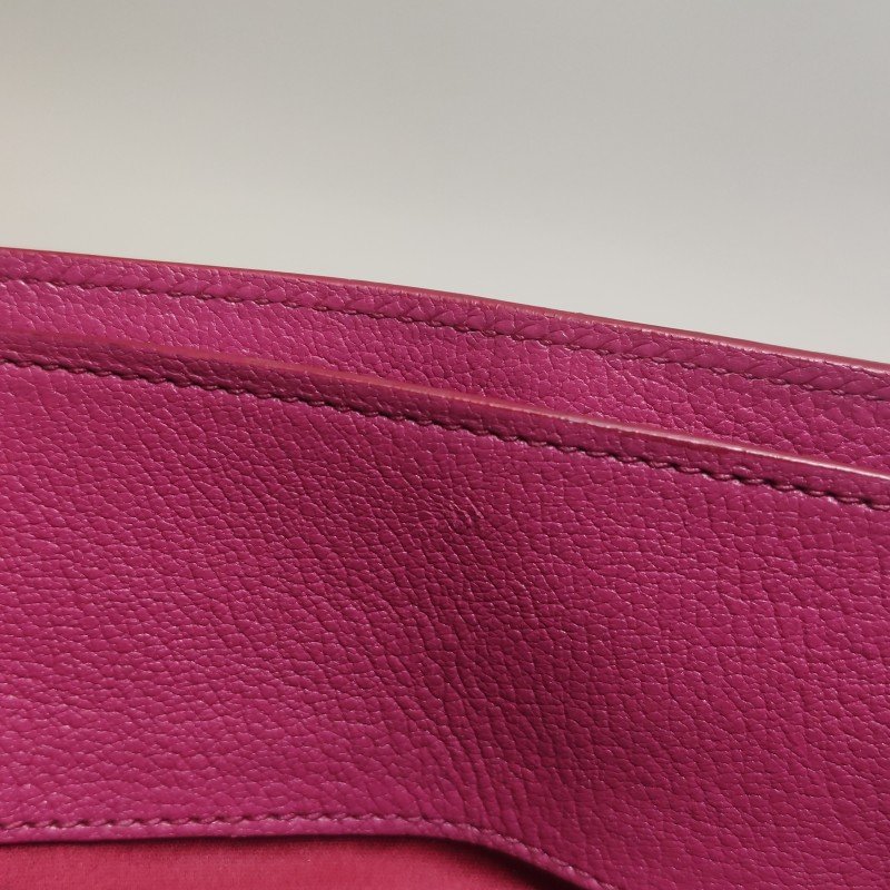 Miu Miu Madras 羊皮 純色 字母 Logo 斜背包 單肩包-14