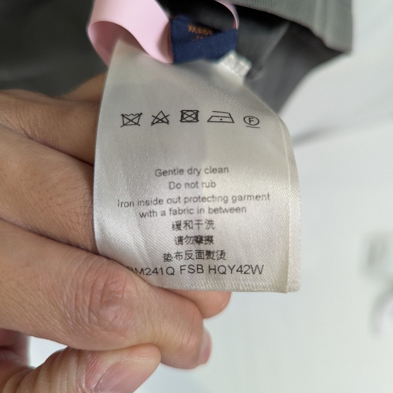 莉亞精品♡灰漸層短袖.尺碼M.全新品-4