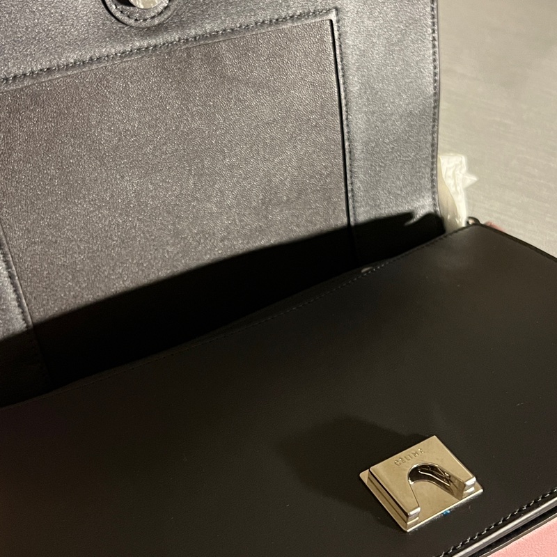old celine frame bag (black/pink)-2