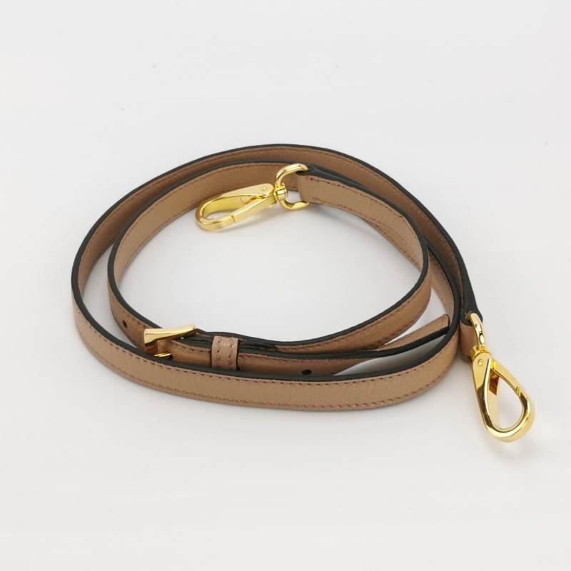 Miu Miu 羊皮 純色 字母 Logo 斜背包-8