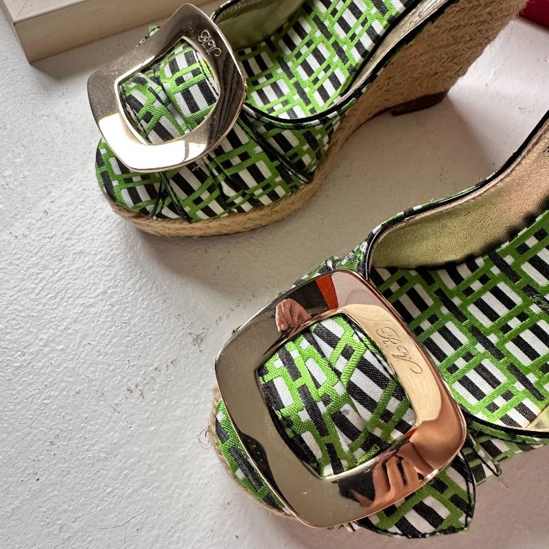 ROGER VIVIER 楔型涼鞋-1