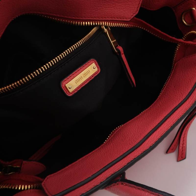Miu Miu 羊皮 純色 字母 logo 斜背包 單肩包-7