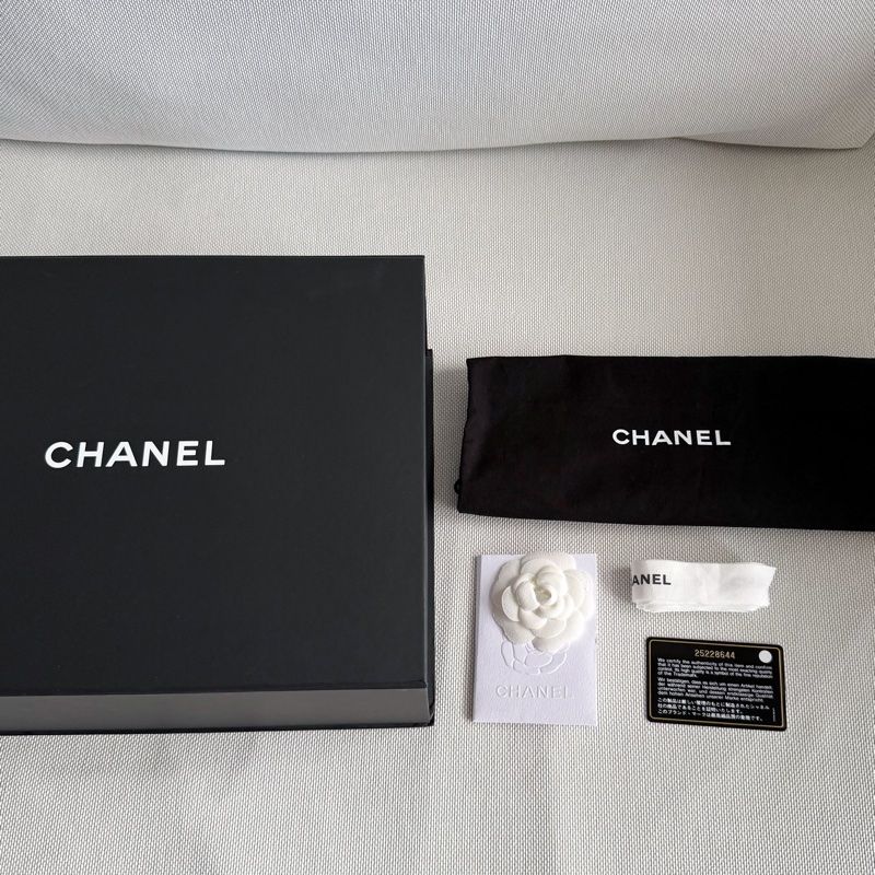 Chanel Boy 黑色菱格紋荔枝皮25cm-1