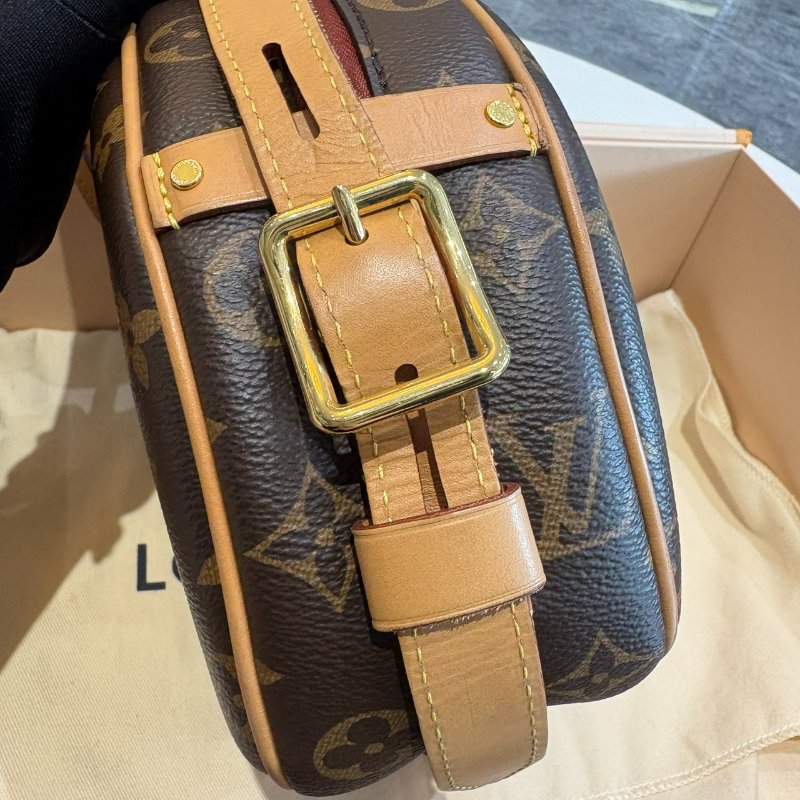 *SHIHNS名牌精品* LV Boite Chapeau Souple MM 斜背圓包-3